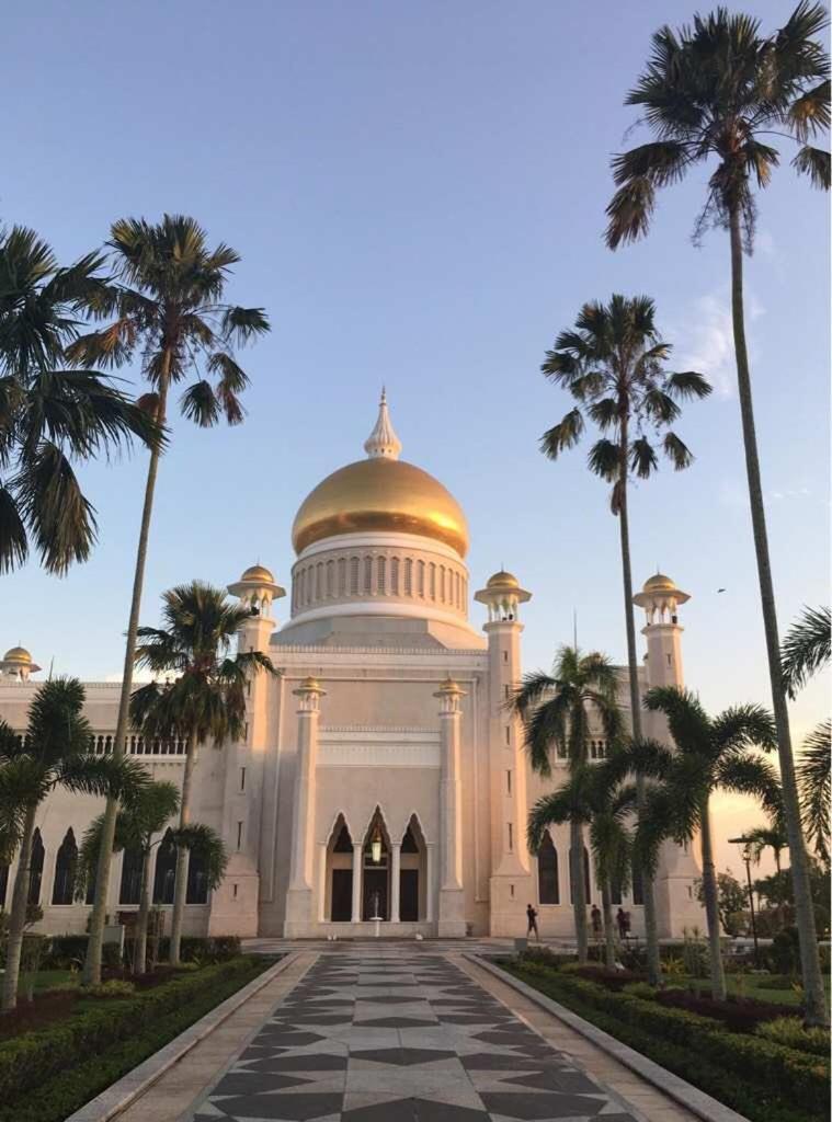 Joy Rest House Hotel Bandar Seri Begawan Exterior foto